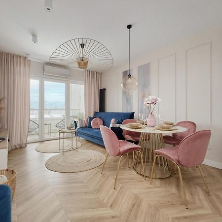 Elegant Apartment With Balcony Krakowska Wroclaw By Renters Prestige Kültér fotó